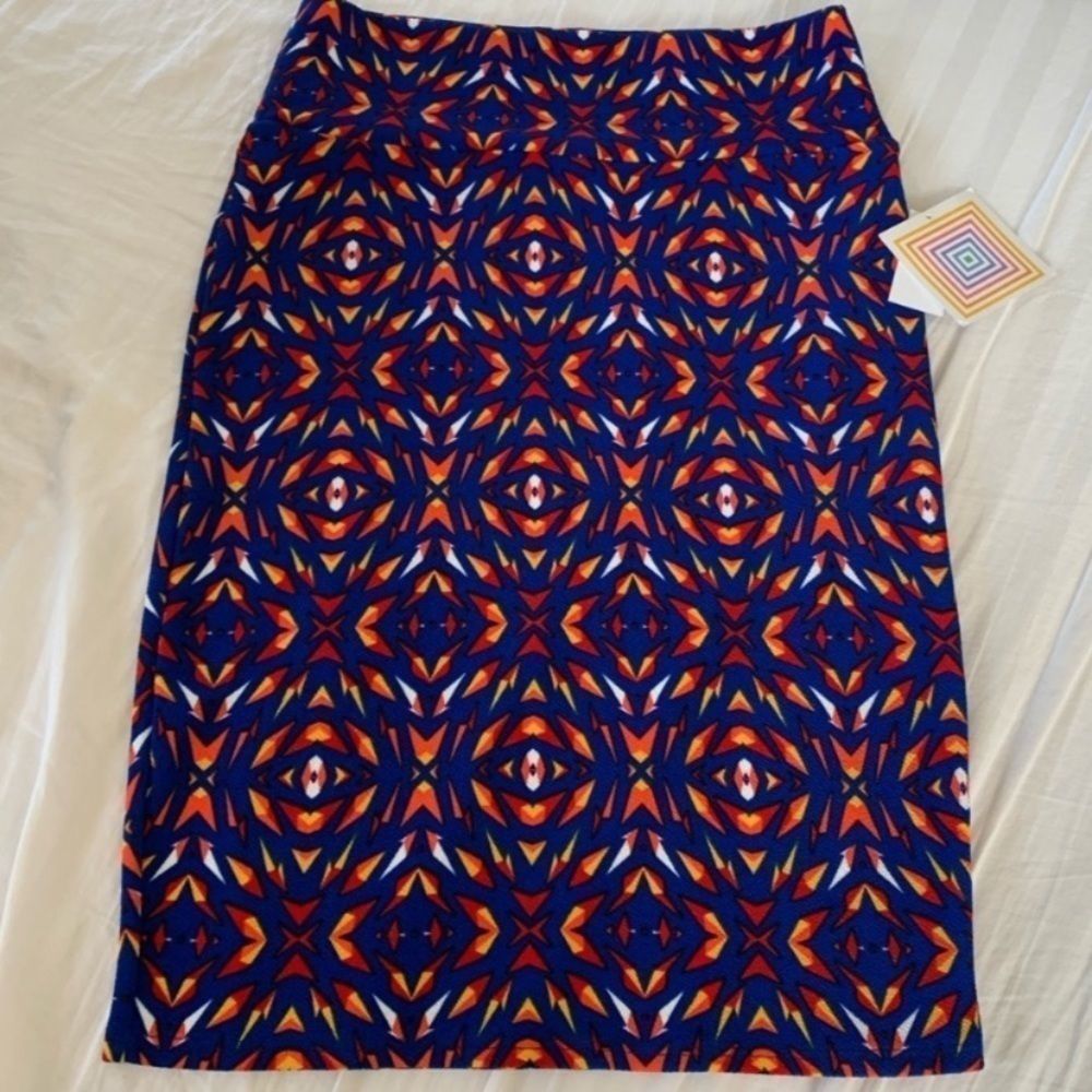 NWT LuLaRoe Blue Cassie Skirt, Size Small (6-8)